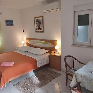  Appartement Seaside For 2 P Croatie