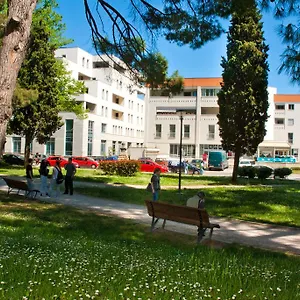 Laura Apartament